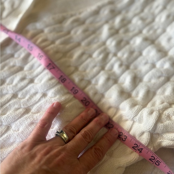 Like new size L Old Navy Women's Cream Slouchy Cable-Knit Button Front Cardigan - Picture 10 of 10